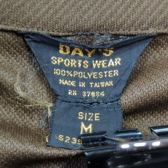 Days Sportwear Vintage Brown Point Collar Button Up, Women's Medium - Picture 9 of 9